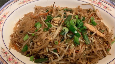 #9-2 Beef Pad Thai