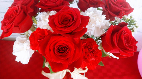 Mom I Love You-Red Bouquet Arrangement