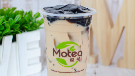 Grass Jelly Milk Tea Cold Xiān Cǎo Dòng Nǎi Chá Lěng Yǐn