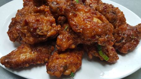 K14. Spicy Garlic Chicken Wings (Kan-Poong-Ki)