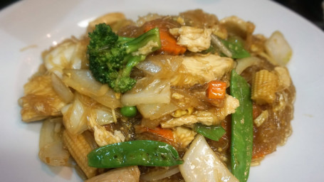 43. Pad Voon Sen (Glass Noodles Stir Fried)