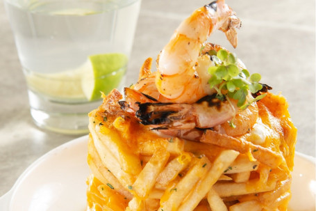 (Signature) Truffle Shrimp Poutine Kǎo Xiā Sōng Lù Zhī Shì Shǔ Tiáo