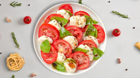 Caprese Amore Salad