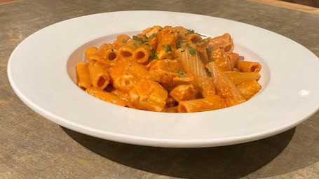 Small Side Rigatoni Al Salmone