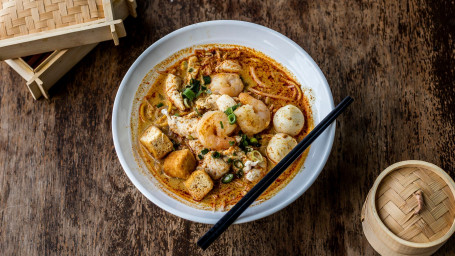 Famous Singapore Laksa