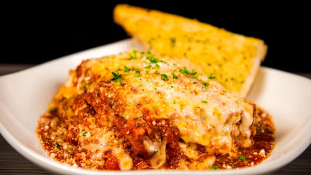 Lee's Famous Lasagana