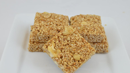 Small 12/16 Pcs .Sesame Crunch Candy