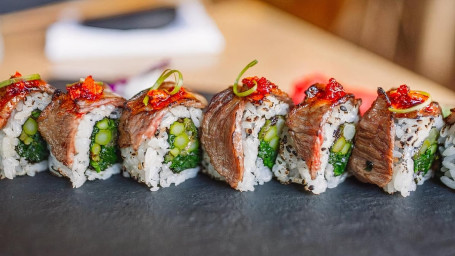 Wagyu Beef Roll (8Pcs)