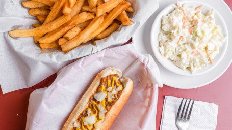 Moody's Coney Island Hot Dog Platter