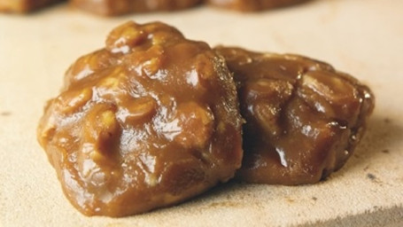 Pecan Pralines (15 Pc)