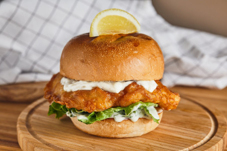 Fish Burger With Tartar Sauce Huáng Jīn Yú Bǎo