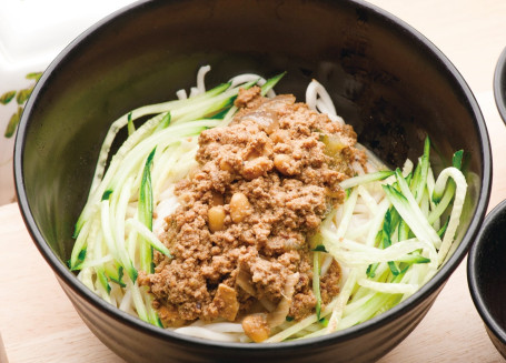 Zhà Jiàng Bàn Miàn Soybean Paste Noodles