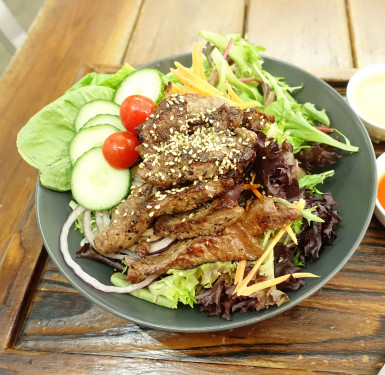 Grilled Premium Beef Cube Roll Steak Salads