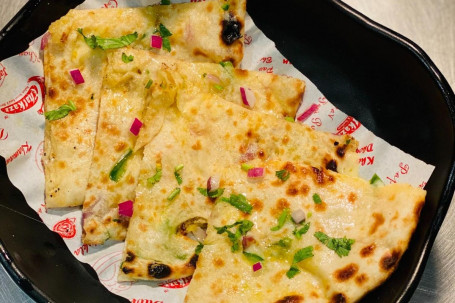 Cheese, Onion Chilli Naan