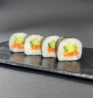 Salmon Avocado Cucumber Futomaki (4 Pieces)