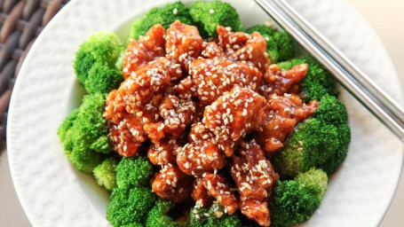 S18. Sesame Chicken