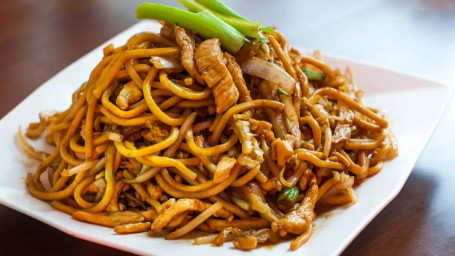 C8. Huhn Lo Mein