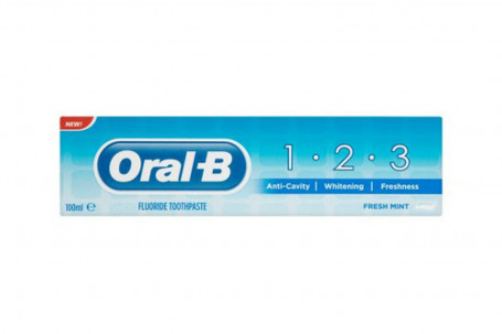 Oral B 1 2 3 Toothpaste 100Ml
