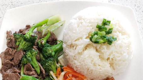 R11. Broccoli Beef