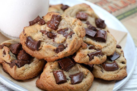 Famous Chocolate Chip Cookies