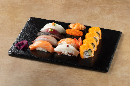 Tè Shàng Shòu Sī Shèng (12Jiàn Premium Sushi Platter (12 Pcs.