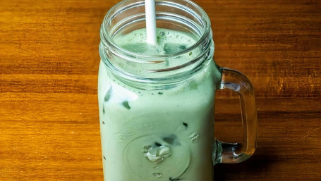 12Oz Iced Matcha Latte