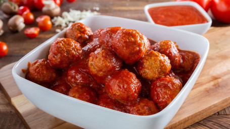 Meatballs In Marinara (15)