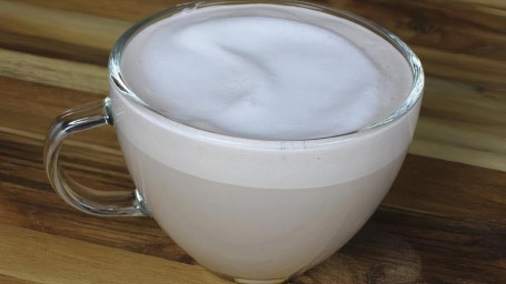 16 Unzen Chai Latte