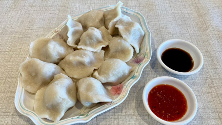 Beef Dumplings With Carrot Hú Luó Bo Niú Ròu Shuǐ Jiǎo