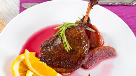 Duck Legs With Dry Fruits 1 Lb
