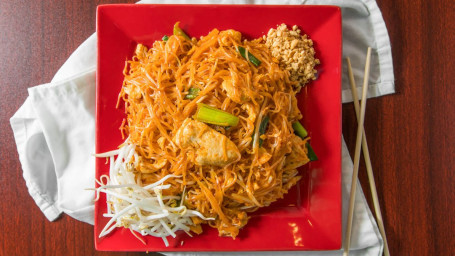 Mittagessen Mit Pad-Thai-Nudeln