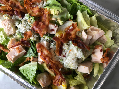 Avocado Chicken Caesar Salad (4-6 People)