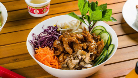 Vegan Ginger Chick'n Vermicelli Bowl