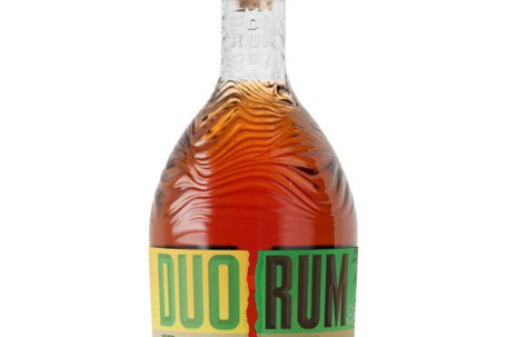 Duo Gewürzt Mit Karamellisiertem Ananas-Rum