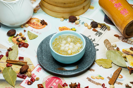 Jiǔ Niàng Wán Zi Glutinous Balls In Rice Wine Soup