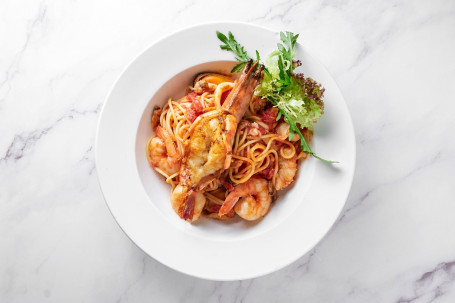 Shāo Dà Xiā Fān Jiā Hǎi Xiān Yì Dà Lì Fěn Seafood Spaghetti With Grilled King Prawn In Tomato Marinara Sauce