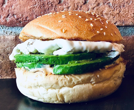 Avocado Egg Bun Niú Yóu Guǒ Jī Dàn Bāo