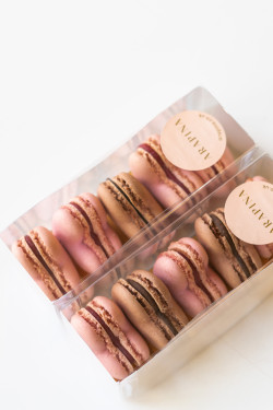 Box Of Chocolate Hearts Macarons