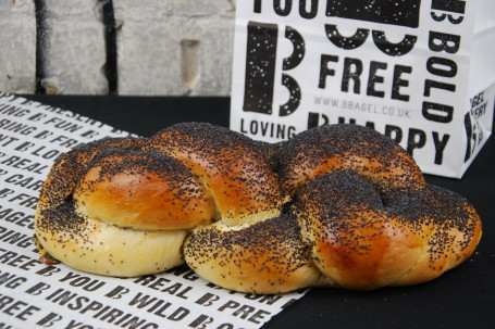 Challah Bread – Poppy Seeds