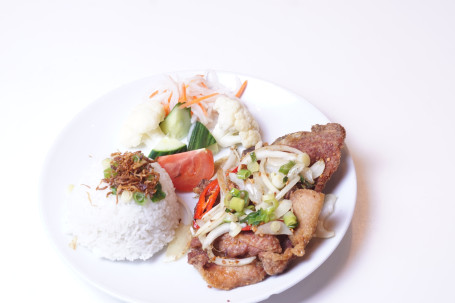 Chilli Pepper Pork Chop With Rice (G)  (Cơm Sườn Cốt Lết Rang Muối)