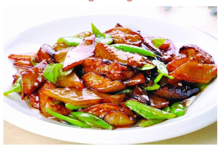 De Sān Xiān Stir-Fried Aubergine, Green Peppers And Potato