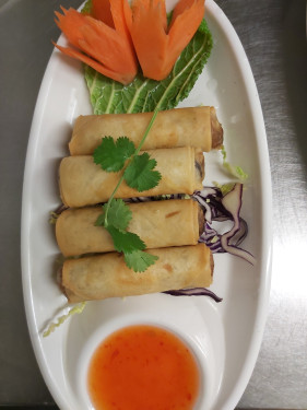 14. Por Pia Tord (V) (Vegetarian Spring Rolls)