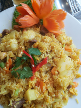 86 Chicken, Pattaya Special Fried Rice With Chicken (N)