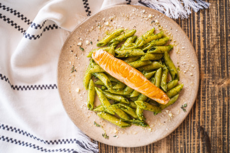 Broccoli Salmon Pesto Penne Xiāng Jiān Xiān Sān Wén Yú Pèi Xī Lán Huā、 Yì Dà Lì Qīng Jiàng Zhǎng Tōng Fěn