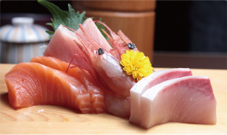 Sì Sè Cì Shēn Sashimi Platter (4 Kinds)