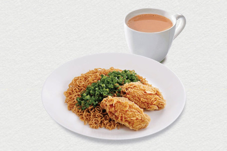 Cōng Yóu Jī Zhōng Yì Lāo Miàn Stirred Noodles W Fried Chicken Wings In Scallion Oil
