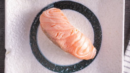 Smoke Salmon Sashimi (1 Piece)