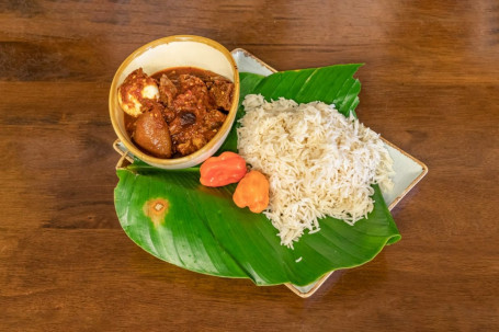 White Rice With Red Ofada Stew