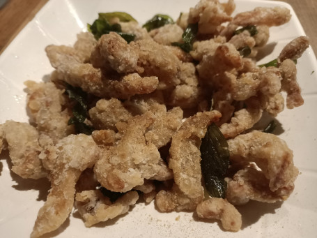 Deep-Fried Diced Chicken With Salt Pepper