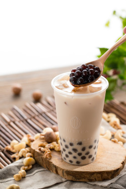 Hēi Táng Zhēn Zhū Jiān Guǒ Nǎi Chá Nut Mylk Tea With Brown Sugar Pearl